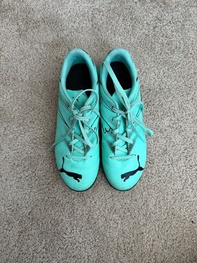 Puma Aqua/Turquoise Indoor soccer cleats/turf shoes